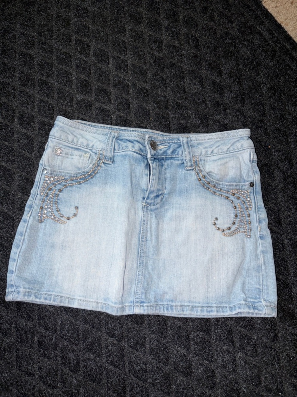 Zanadi Light Blue Denim Mini Skirt with Stud Accents Y2K Size 3